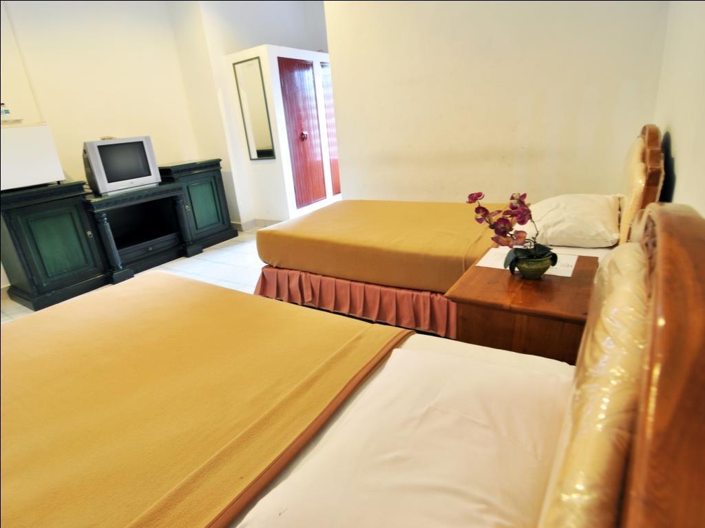 Jesens Inn I Kuta Lombok Exterior foto